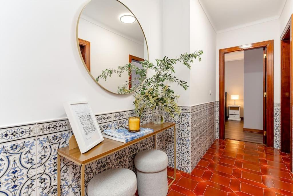 Luxe Sunset Lisbon Caparica Apartment *